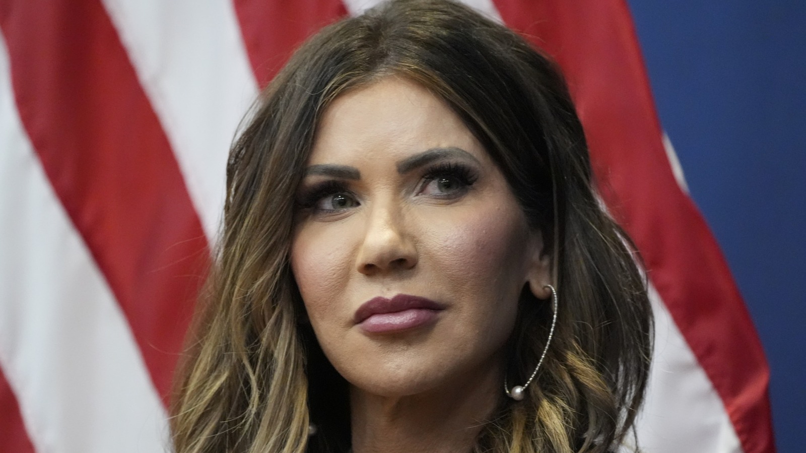 10 MAGA Stars Who Desperately Need A New Makeup Artist In 2026