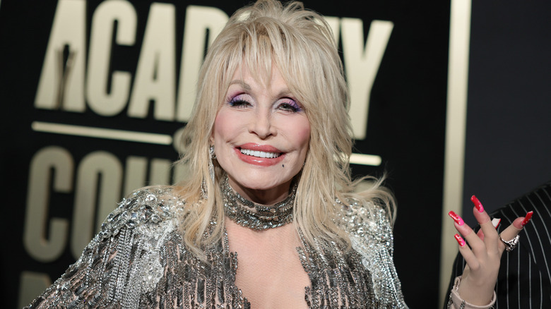 Dolly Parton smiling for a photo