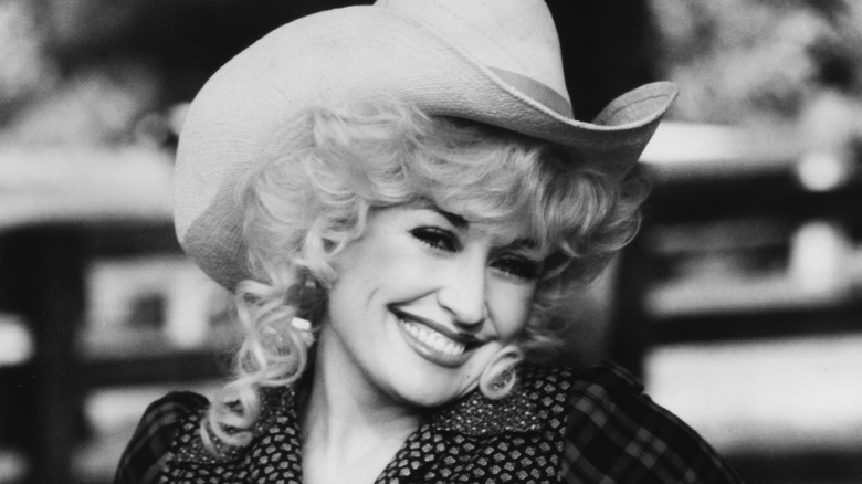 Dolly Parton in a cowboy hat