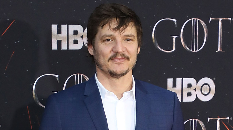 Pedro Pascal posing