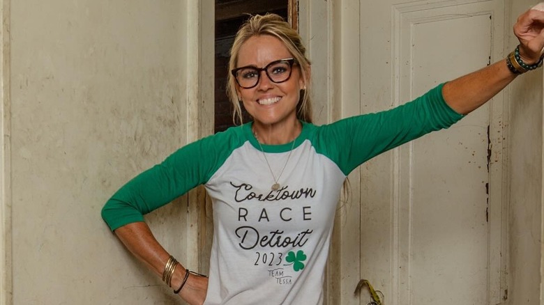 Nicole Curtis posing for Instagram selfie