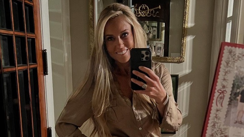 Nicole Curtis posing for Instagram selfie