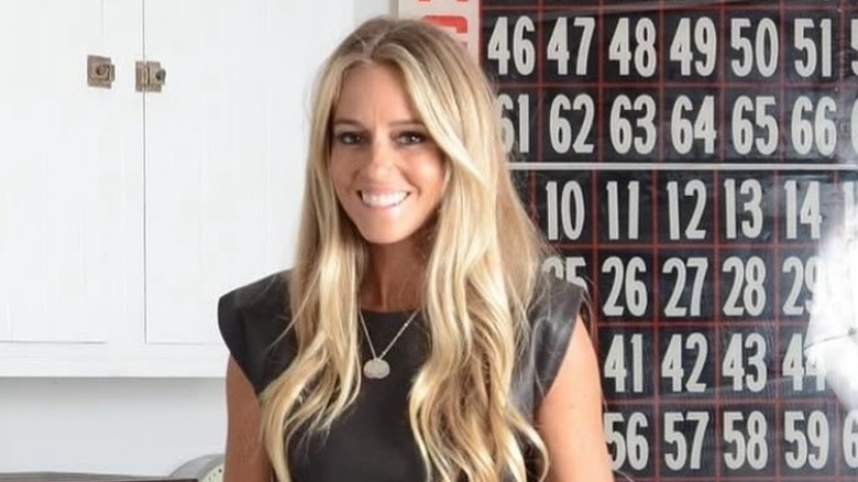 Nicole Curtis posing for Instagram selfie