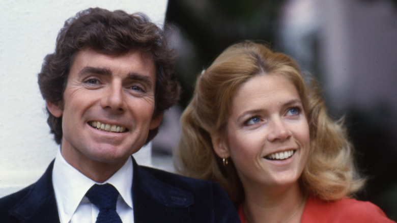 David Birney and Meredith Baxter pose for a photo in 1982