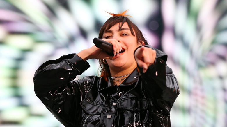 Charli XCXperforms on the Reputation tour