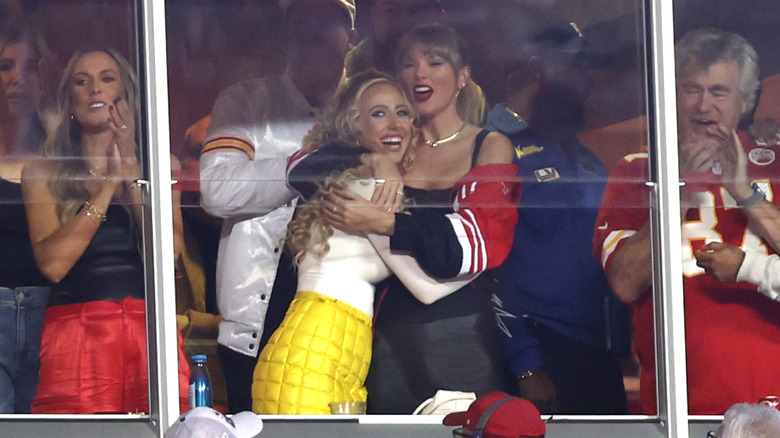 Brittany Mahomes Taylor Swift Chiefs game
