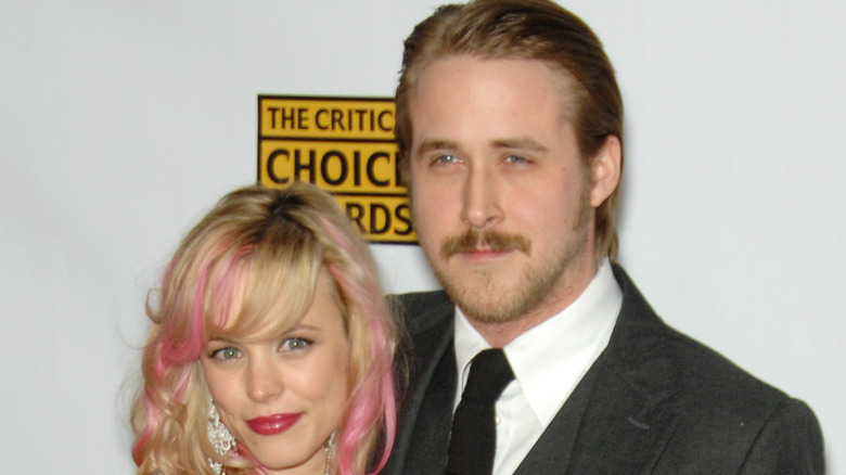 Rachel McAdams and Ryan Gosling standing