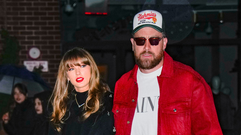 Taylor Swift and Travis Kelce caught by paparazzi