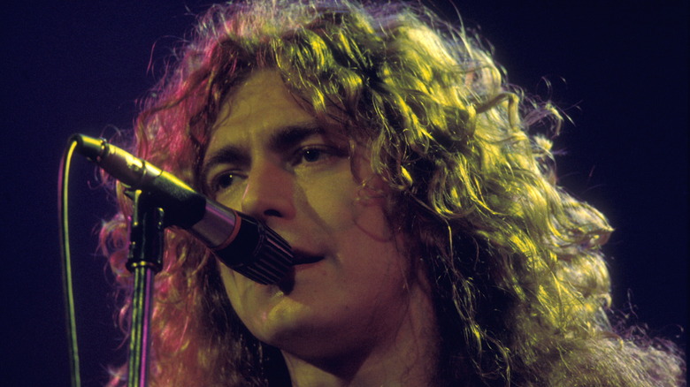Robert Plant singing