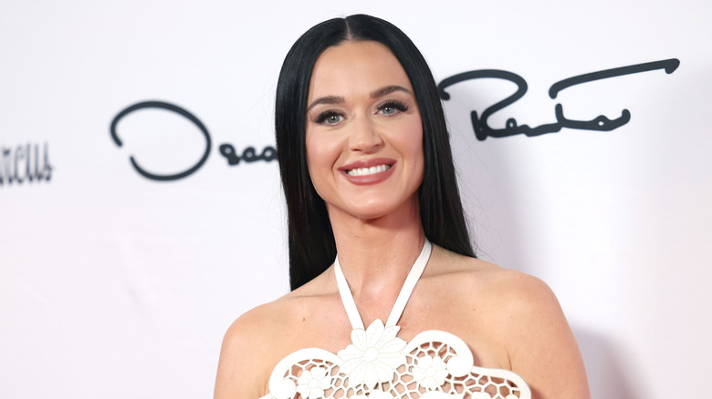 Katy Perry Oscar de la Renta event white dress