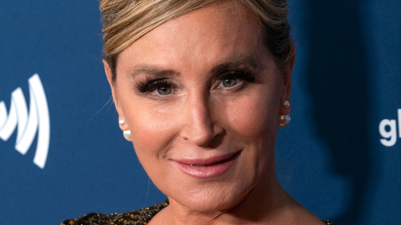 Sonja Morgan smiles on the red carpet