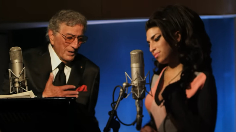 Tony Bennett and Amy Winehouse sing