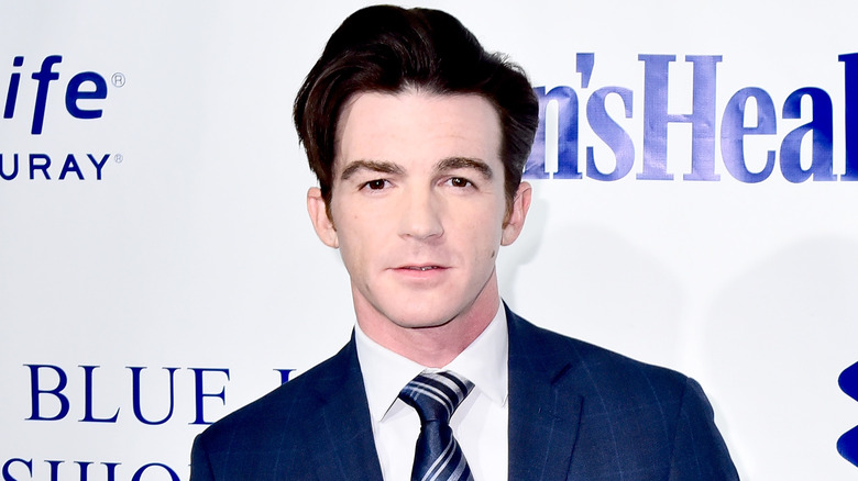 Drake Bell blue suit