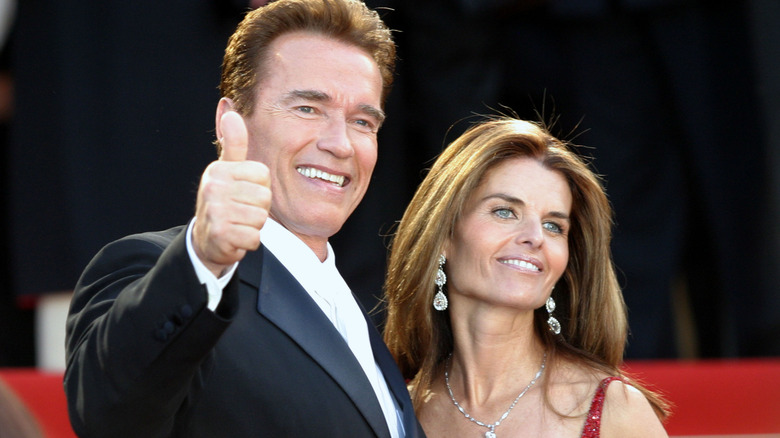 Arnold Schwarzenegger and Maria Shriver smiling