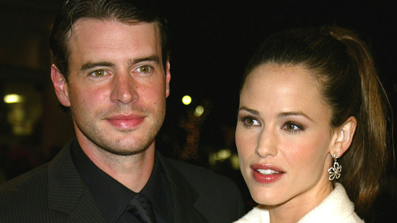 Jennifer Garner and Scott Foley at night