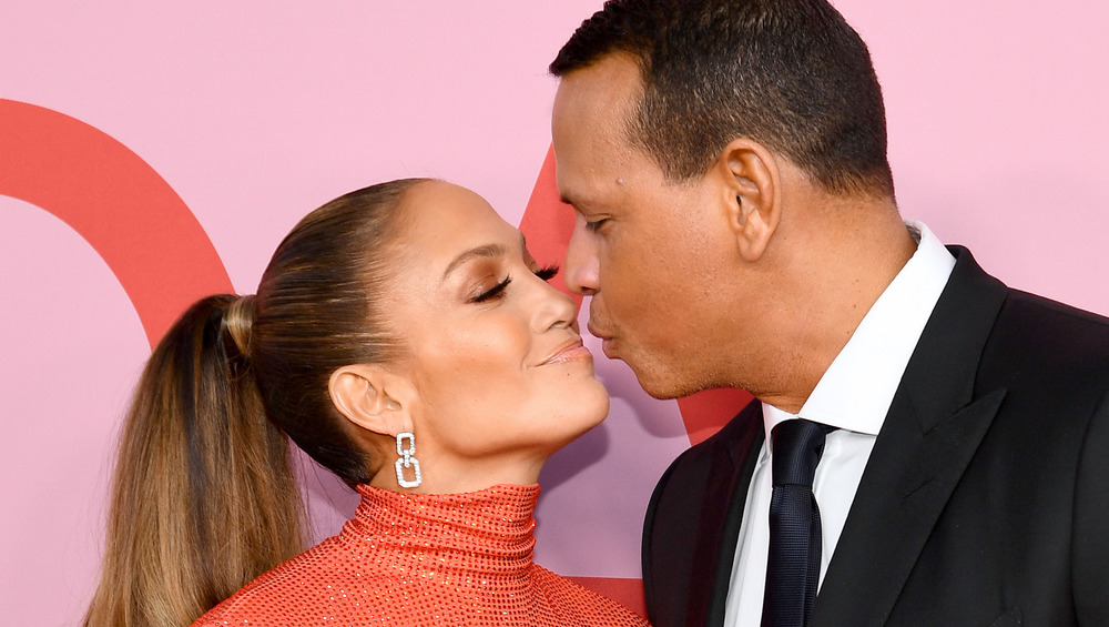 A Timeline Of Jennifer Lopez's Husbands And Boyfriends Explained