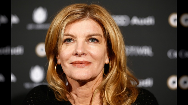 Rene Russo posing