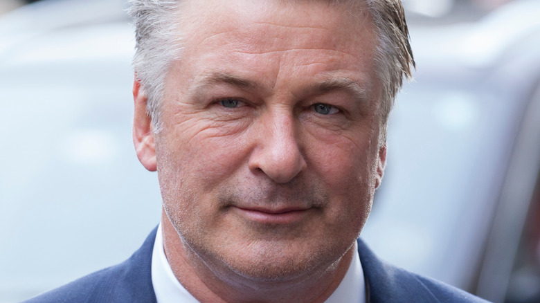 Alec Baldwin speaks at a gala in 2021