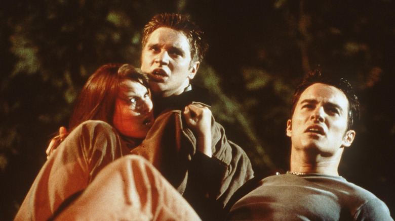 Ali Larter, Devon Sawa, and Kerr Smith in Final Destination