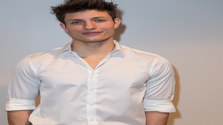 Matt Rife smiling at the "North Of The 10" Miami Screening at Regal South Beach