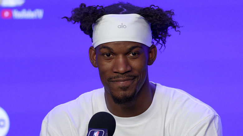 Jimmy Butler white head band