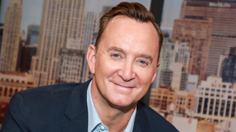 Clinton Kelly smiling