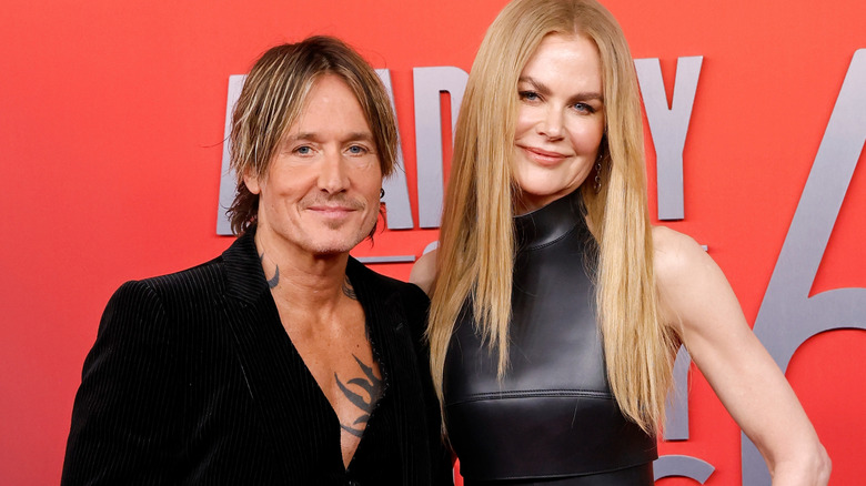 Keith Urban and Nicole Kidman posing