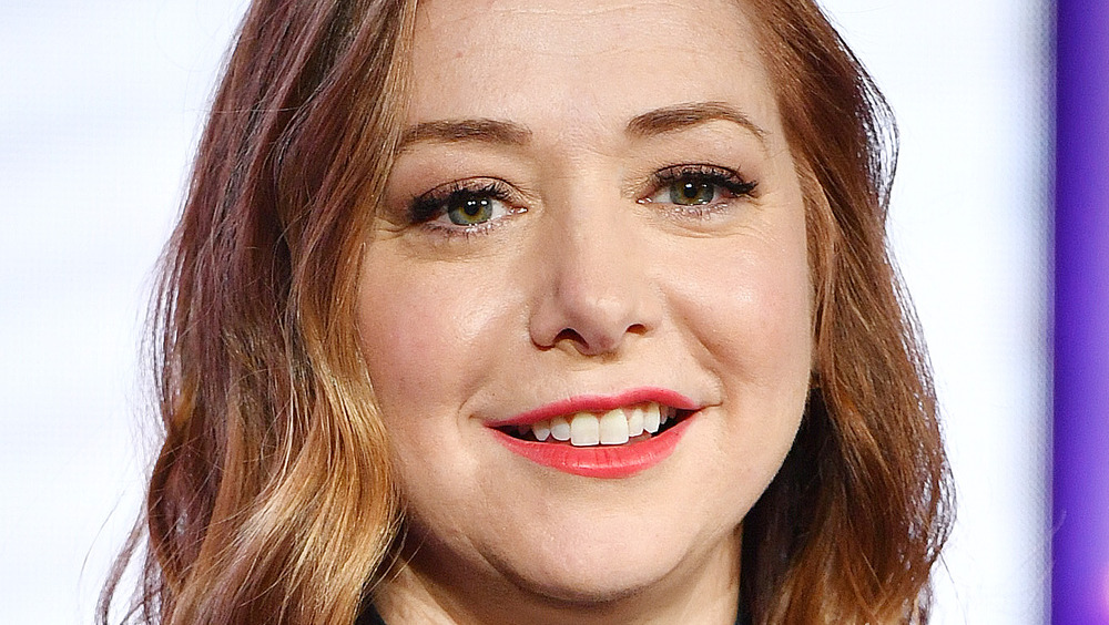 Alyson Hannigan smiling