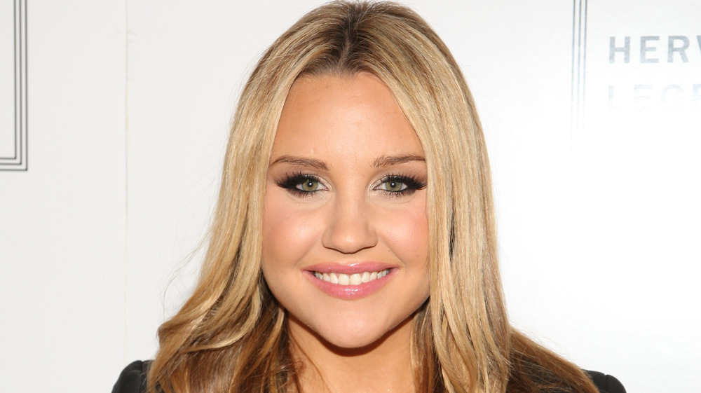 Amanda Bynes smiling