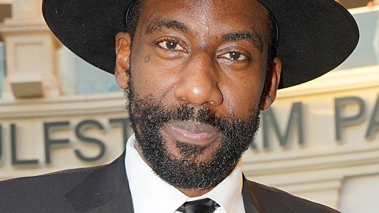 Amar'e Stoudemire black hat