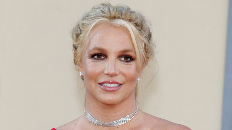 Britney Spears red carpet 
