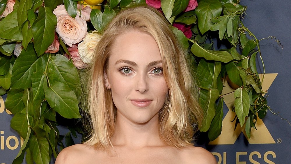 Pics of annasophia robb