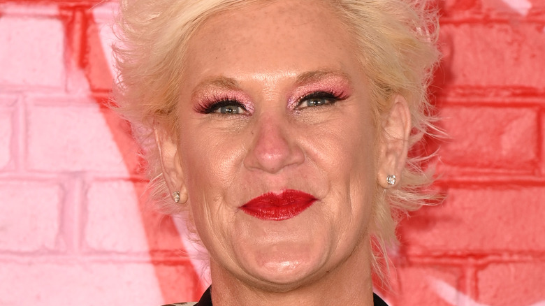 Anne Burrell pink eyeshadow