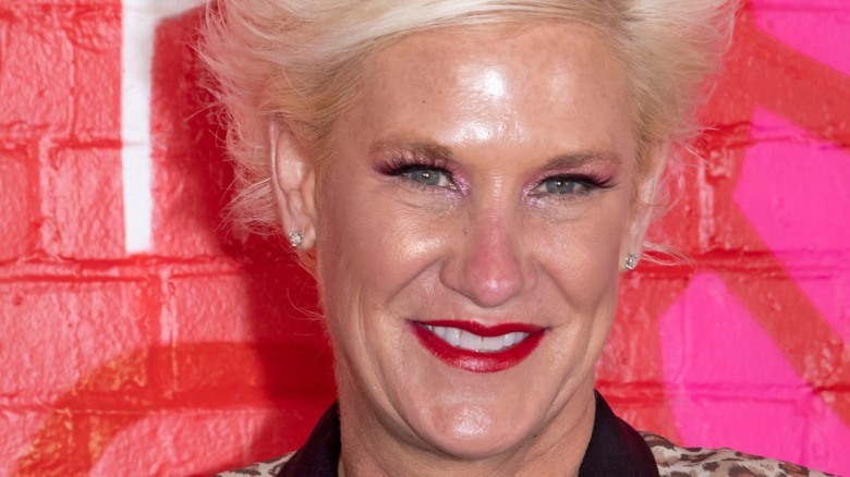 Anne Burrell smiling