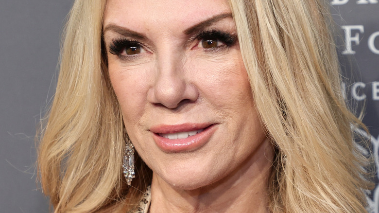 Ramona Singer slight smile