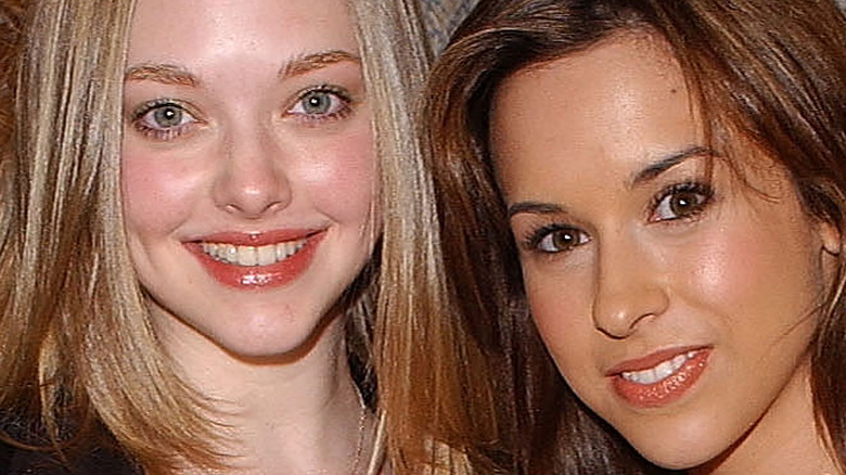 Amanda Seyfried Lacey Chabert smiling