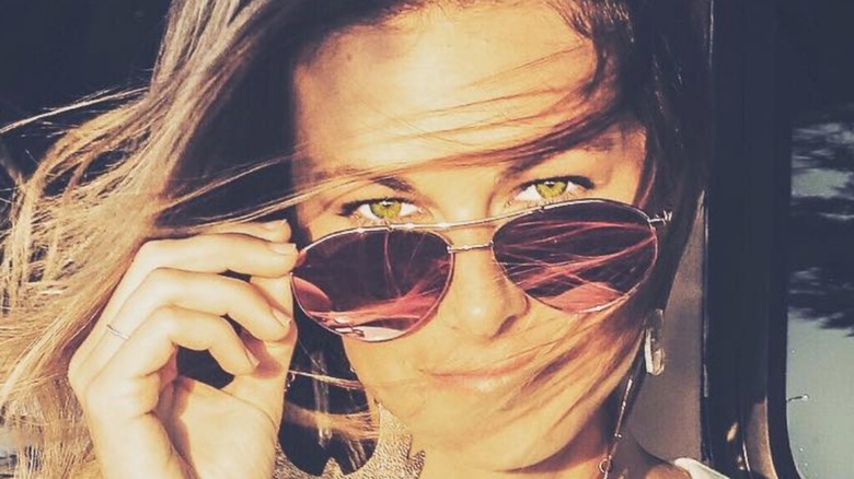 Chelsea Meissner green eyes sunglasses selfie