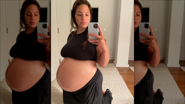 Ashley Graham shows off baby bump