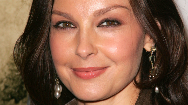 Ashley Judd on the red carpet