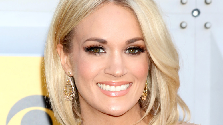 Carrie Underwood smiling