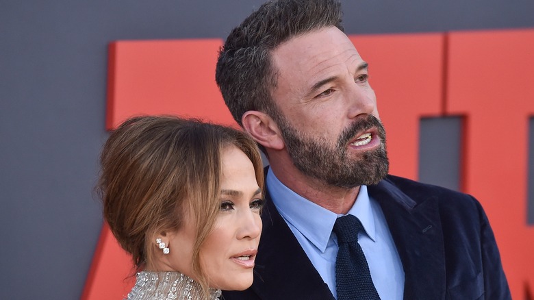 Jennifer Lopez and Ben Affleck posing