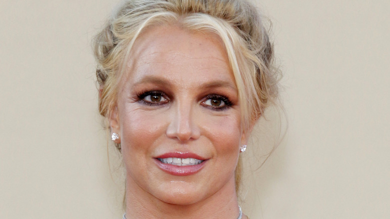 Britney Spears, slightly smiling