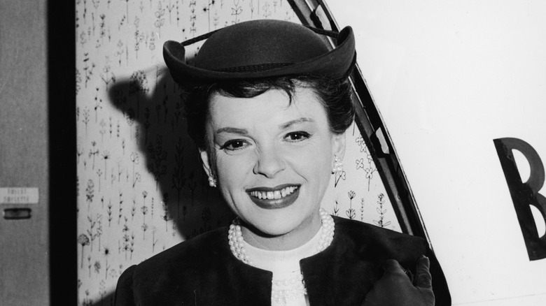 Judy Garland smiling, 1963