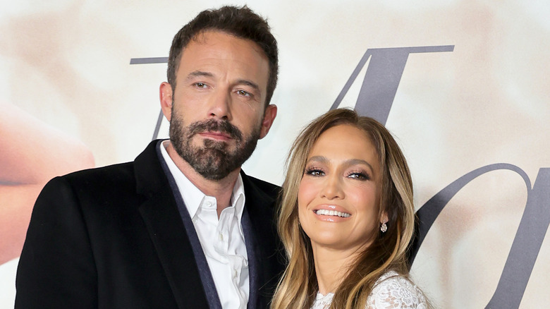 Ben Affleck and Jennifer Lopez posing