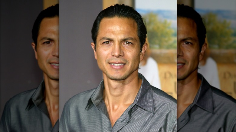 Benjamin Bratt at a 2003 premiere