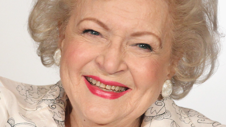 Betty White Sends Final Bittersweet Message Thanking Fans