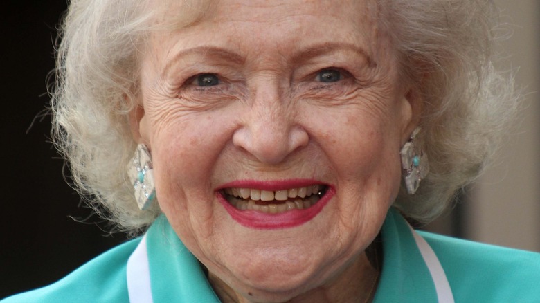 betty white smiling