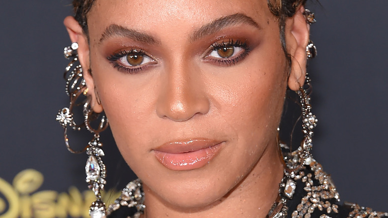 Beyoncé wears diamond hoop and dangle earrings