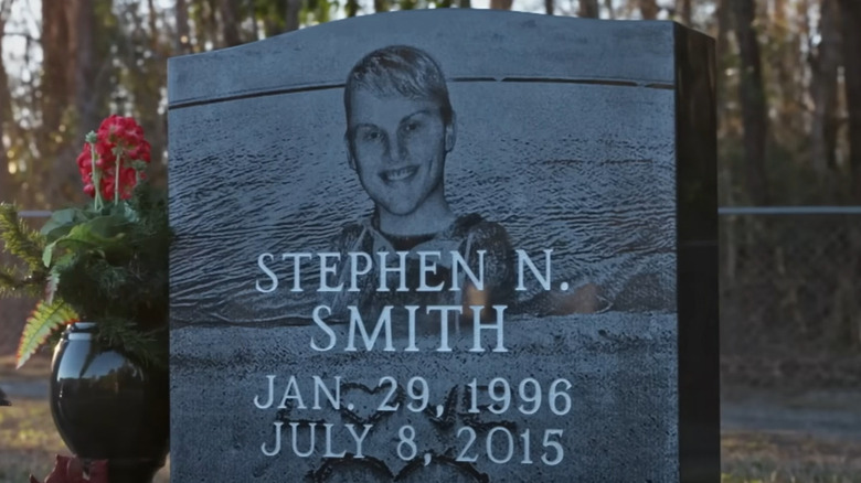 The tombstone of Stephen Smith