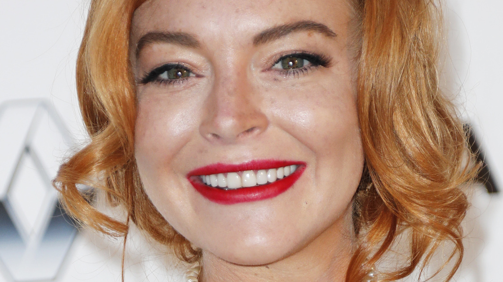 Bizarre Lindsay Lohan Stories That Sound Fake But Are True image picture